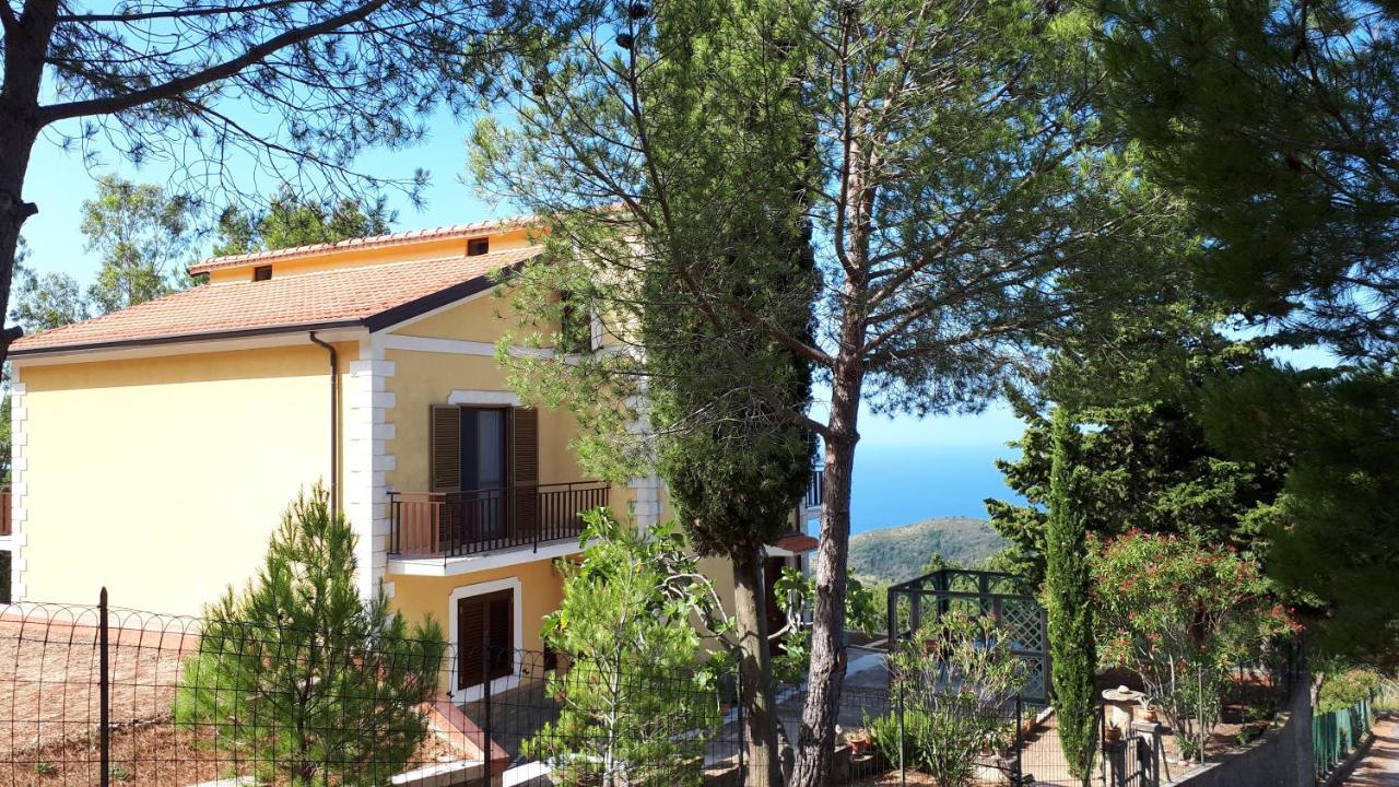Le Pigne Casa Vacanze. بولّيكا المظهر الخارجي الصورة