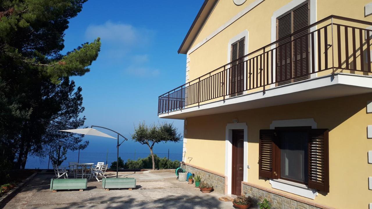 Le Pigne Casa Vacanze. بولّيكا المظهر الخارجي الصورة