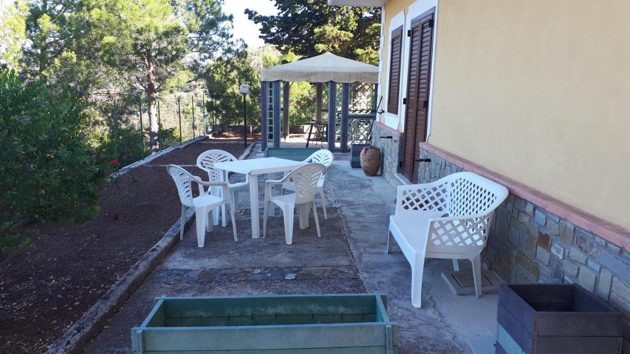 Le Pigne Casa Vacanze. بولّيكا المظهر الخارجي الصورة