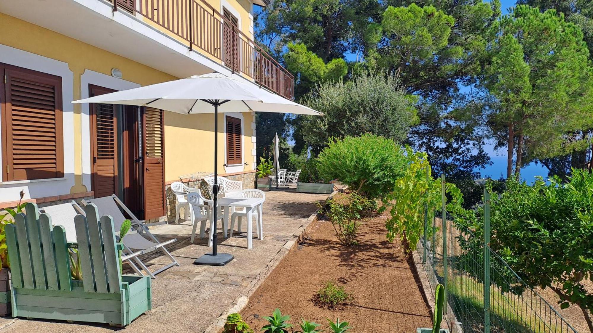 Le Pigne Casa Vacanze. بولّيكا المظهر الخارجي الصورة