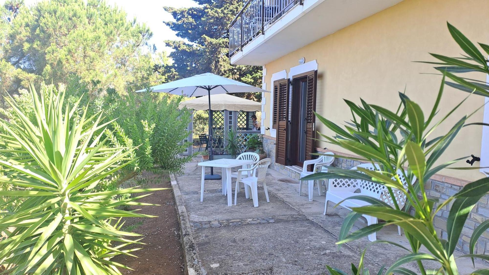 Le Pigne Casa Vacanze. بولّيكا المظهر الخارجي الصورة